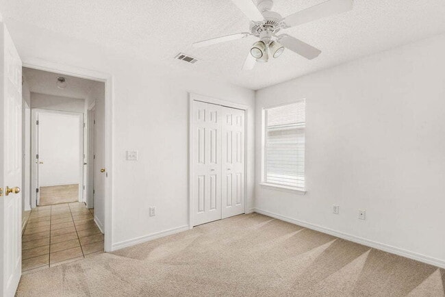 Building Photo - "Charming 3-Bedroom Home in Shalimar!"