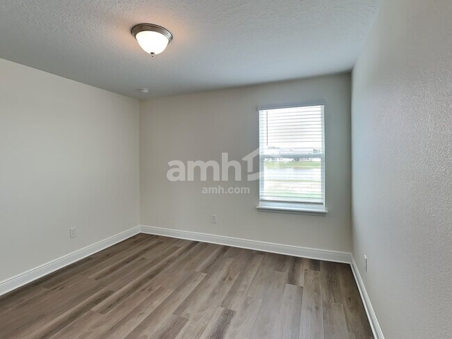 Building Photo - 1045 Heavenly Dr