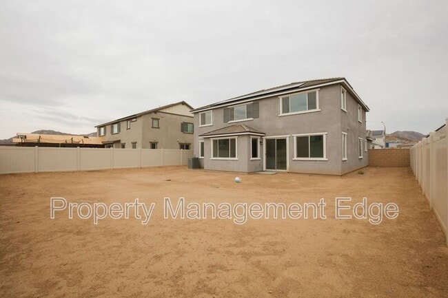 Building Photo - 4470 Hickory Ct