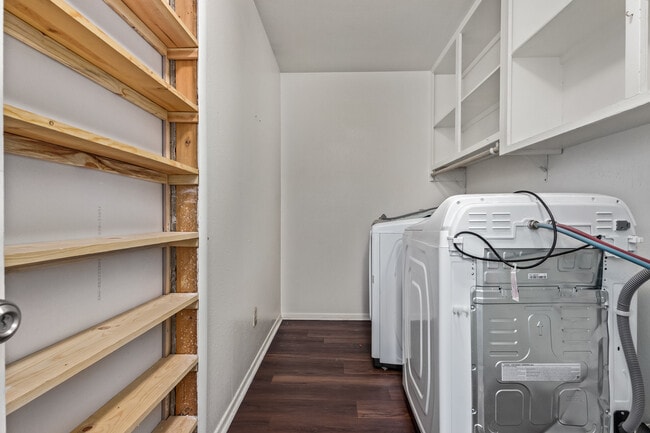 Building Photo - 4632 W Palo Verde Dr