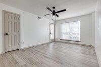 Building Photo - 1301 US-287
