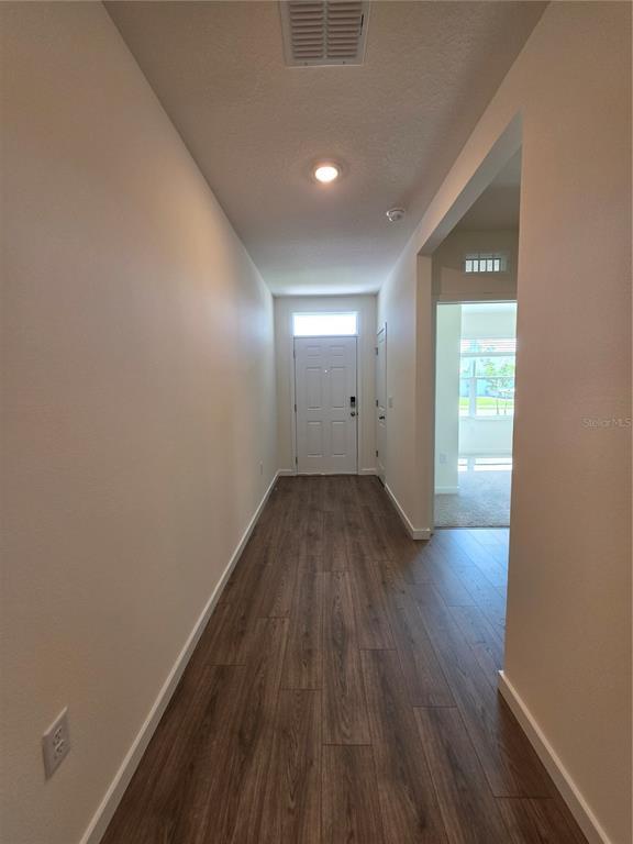 Building Photo - 1009 Champion Ridge Dr