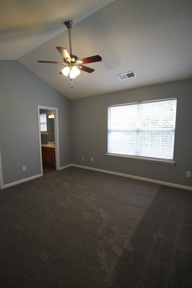 Building Photo - 1364 Walnut Hill Dr