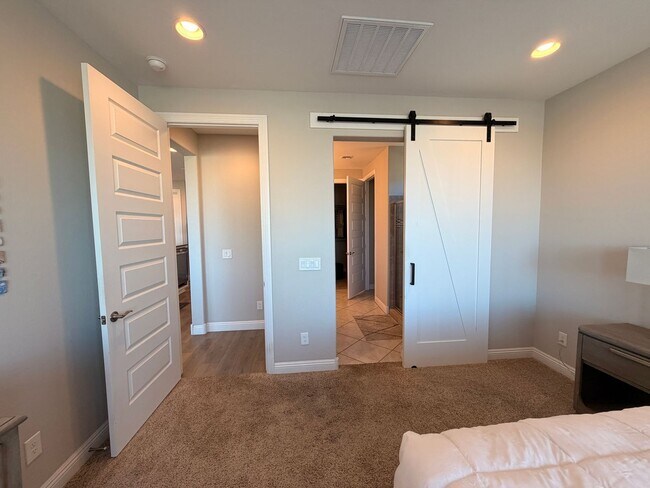 Building Photo - Sun City Anthem 55+ | 2 Bed + Den | Unfurnished