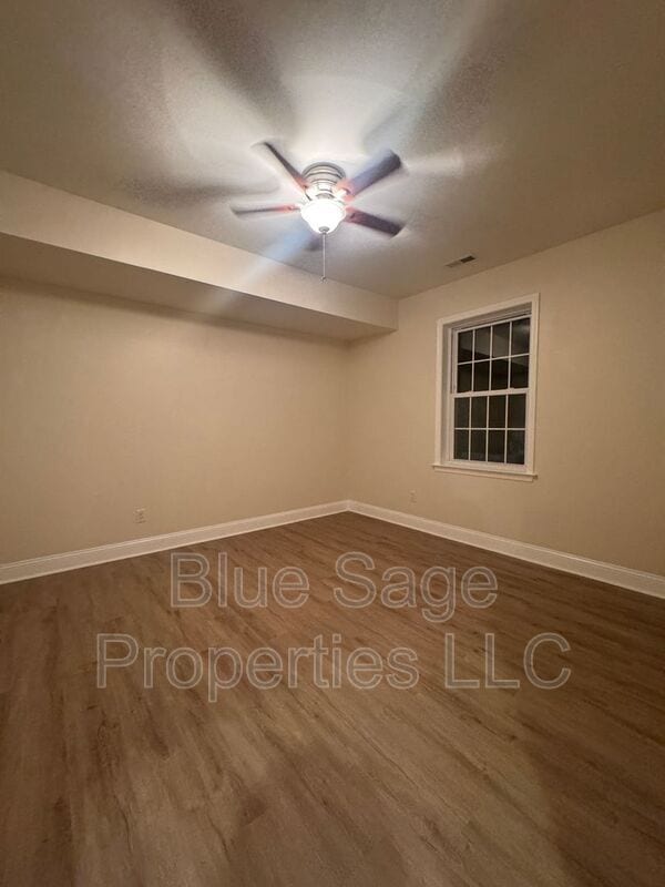 Building Photo - 432 E Baltimore Ave