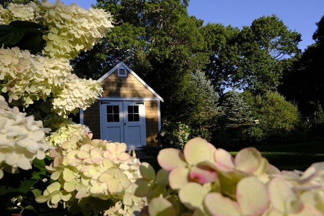 Building Photo - 110 Clamshell Cove Rd