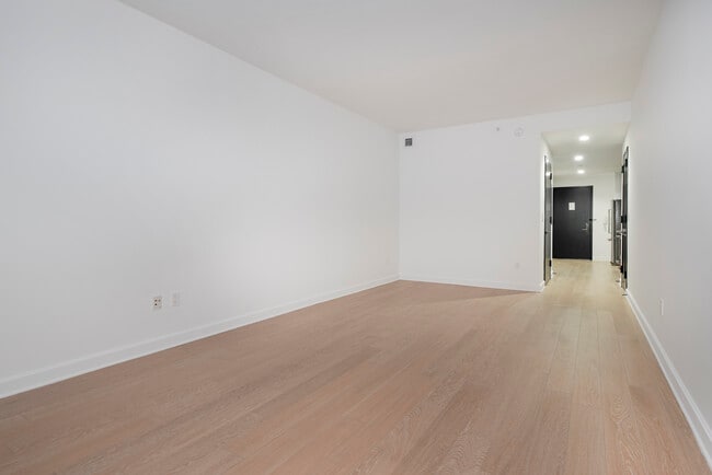 Interior Photo - 21 West End Ave