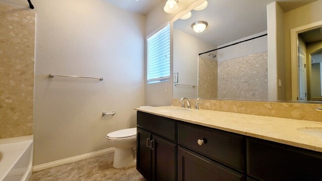 Building Photo - 7275 Shannon Ridge Ct