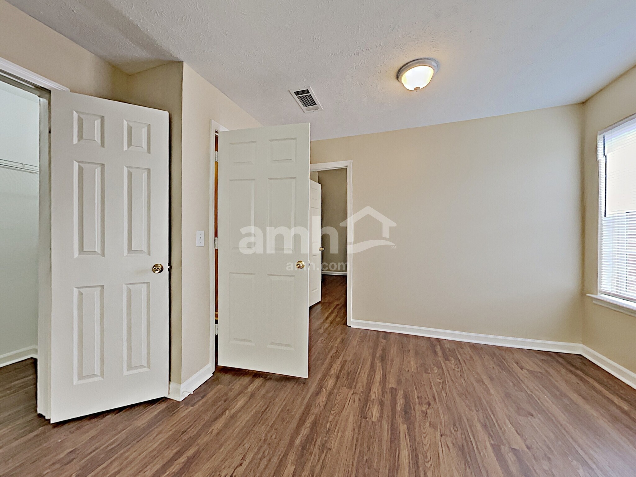 Building Photo - 221 Scarlet Ridge Ct