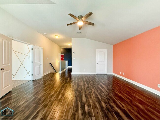 Building Photo - 9858 Red Iron Creek