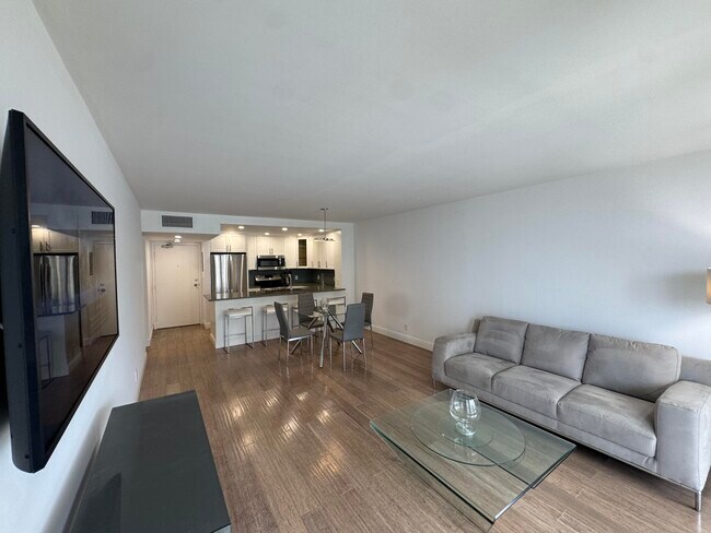 Building Photo - 3540 S Ocean Blvd