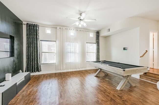 Building Photo - 11307 Main Holly Dr