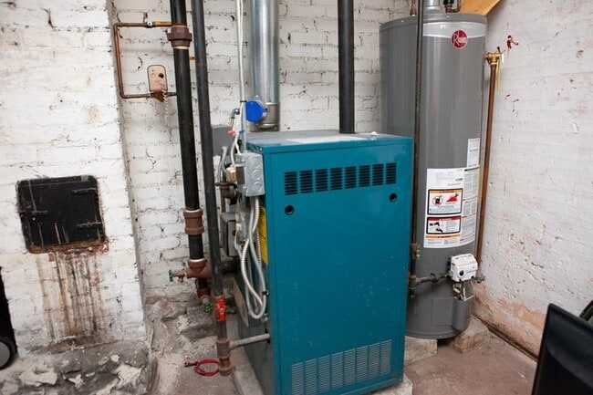 Building Photo - 1743 Commonwealth Ave