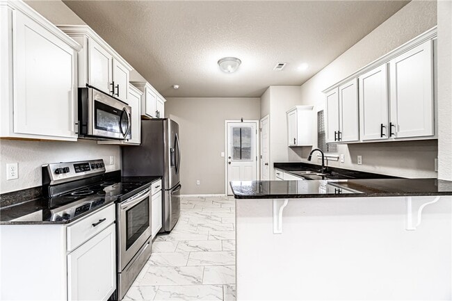 Building Photo - 6609 SW Warrington Rd