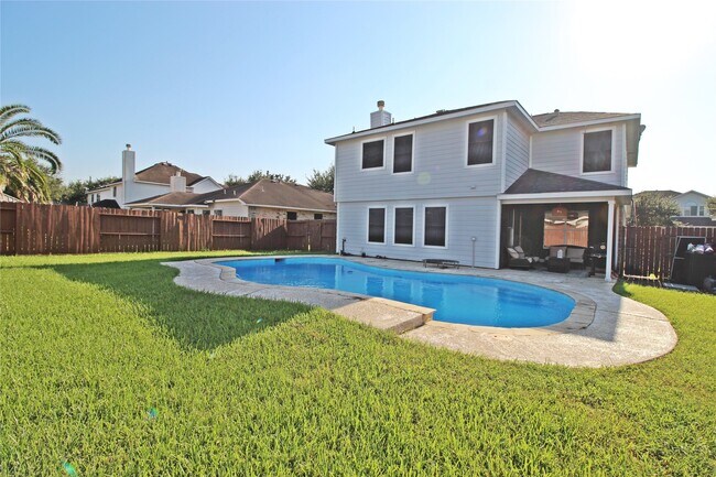 Building Photo - 8314 Silver Fir Ln