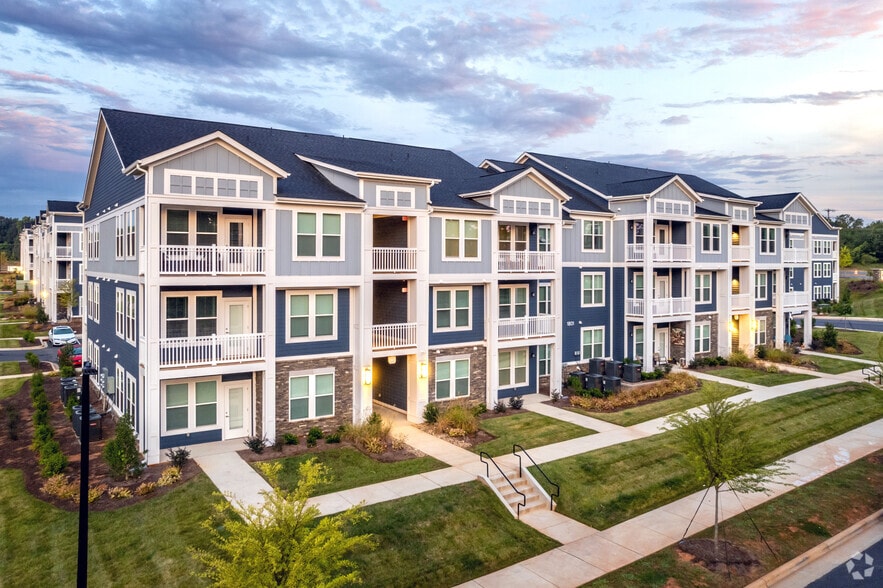 Primary Photo - Tryon Farms