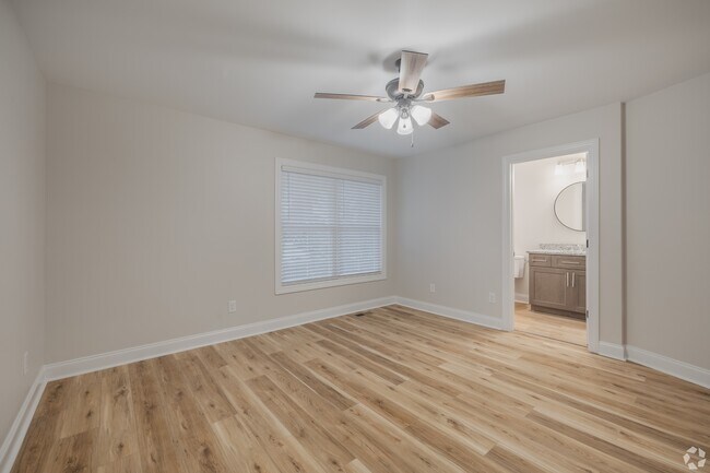 Building Photo - 430 Wren Crest Ln