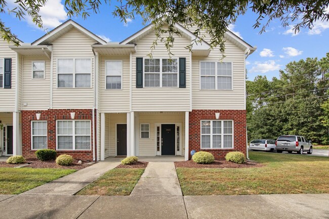 Primary Photo - 3 Bedroom Townhome in Raleigh