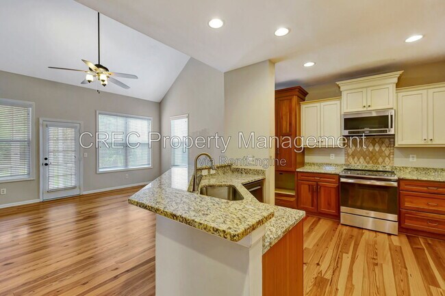 Building Photo - 1071 Barfield St