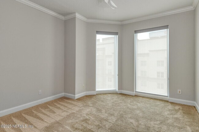 Building Photo - 1431 Riverplace Blvd