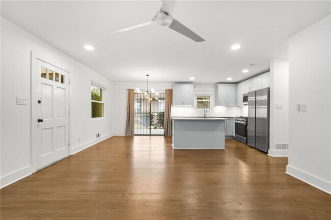 Building Photo - 1949 Handley Ave SW