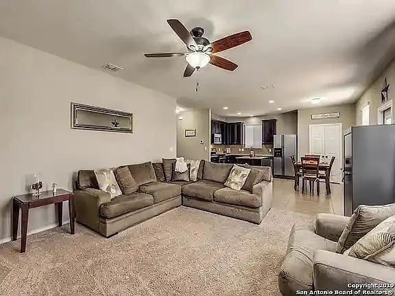 Building Photo - "Spacious 4-Bedroom Oasis with 3 Full Bath...