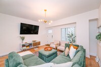 Building Photo - 5 Cemetery St