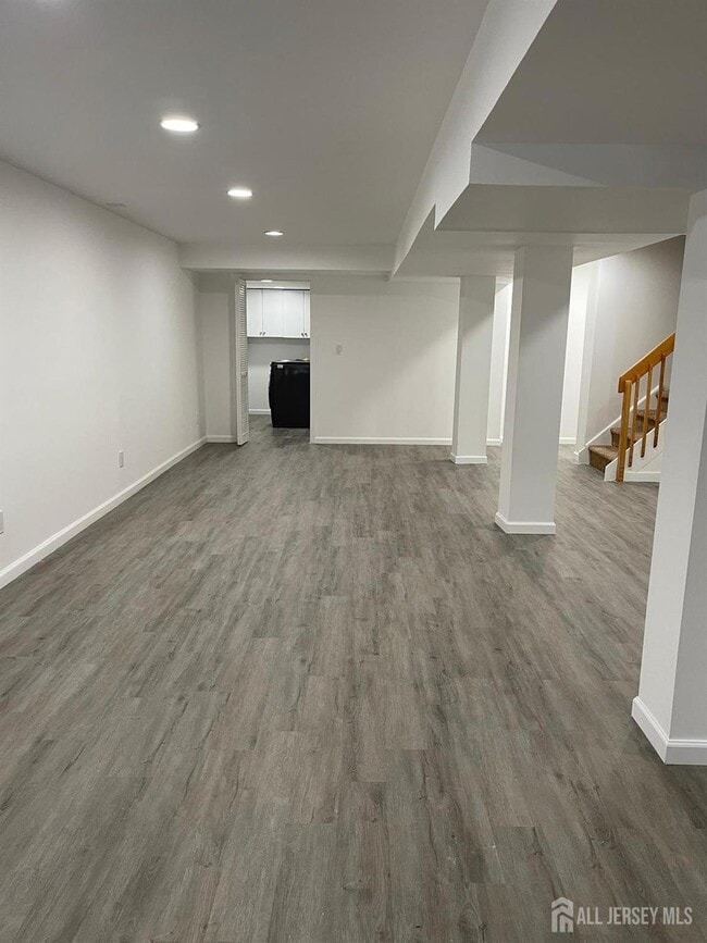 Building Photo - 45 Coriander Dr