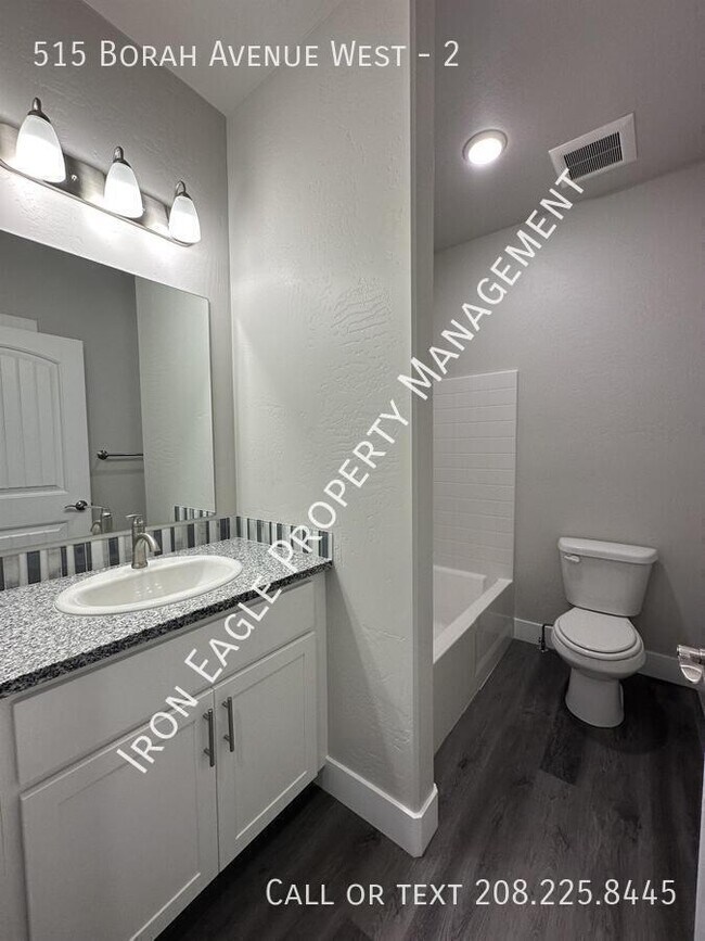 Building Photo - 515 Borah Ave W