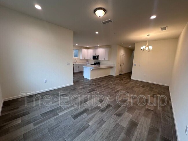 Building Photo - 30536 Delancy Rd