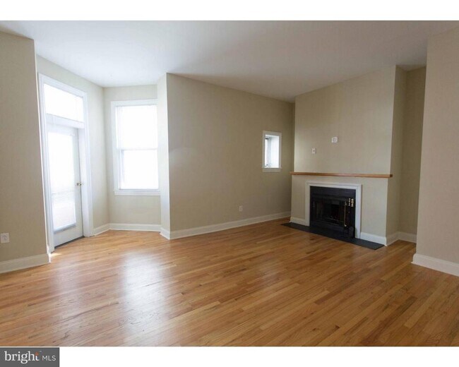 Building Photo - 1100 Spruce St