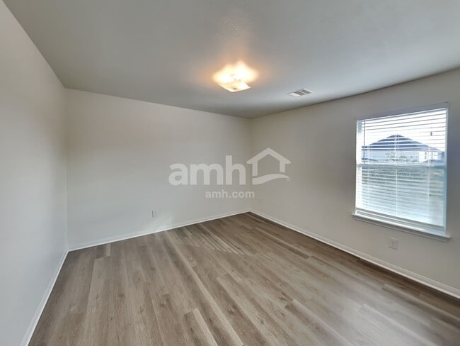 Building Photo - 13214 Ambrosa Dr