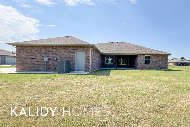 Building Photo - 214 Olde Ml Ct