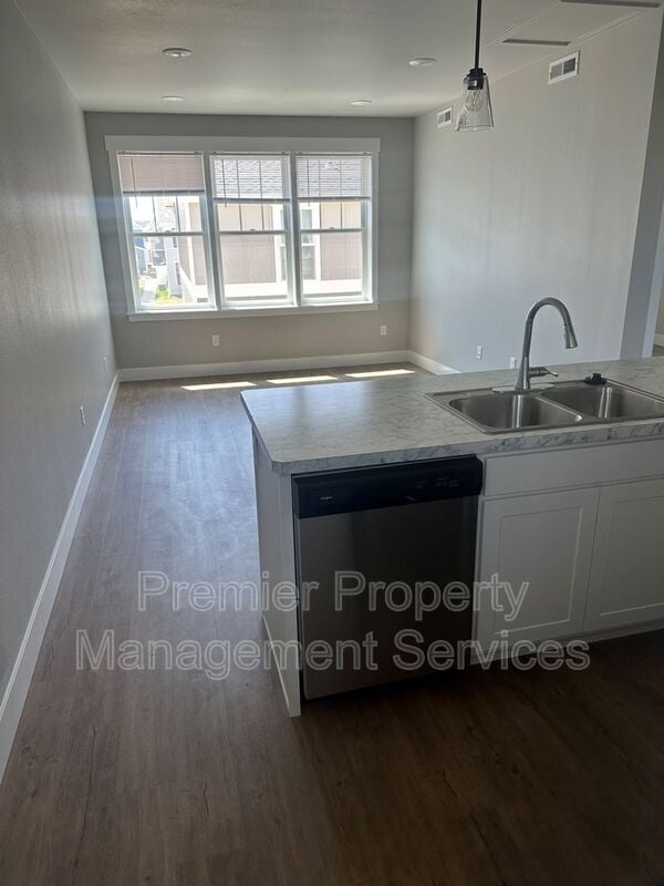 Building Photo - 6011 Elysian Rd