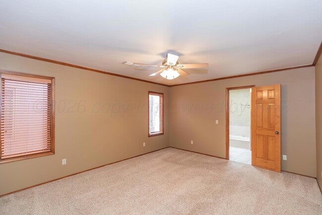 Building Photo - 3454 Gladstone Ln