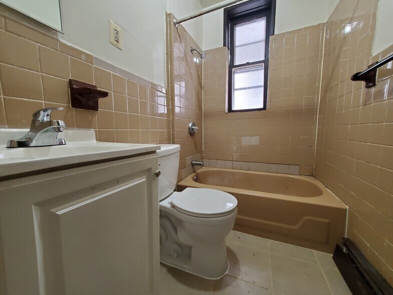 41 Grant Ave #1R - 39 Grant Ave