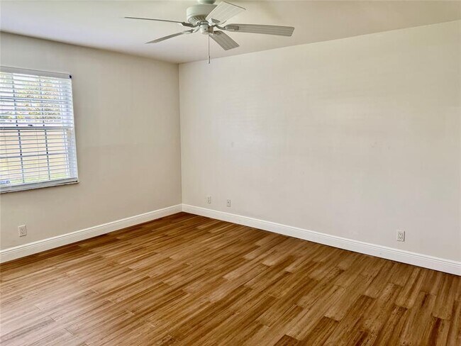 Building Photo - 5357 Buckhead Cir