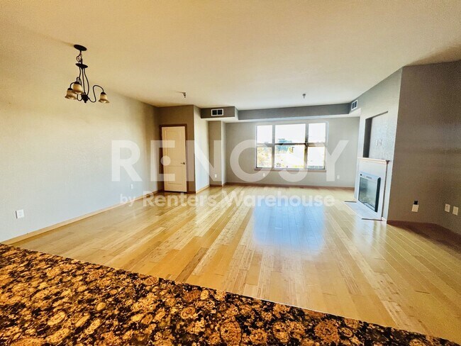 Building Photo - 1155 Ford Rd