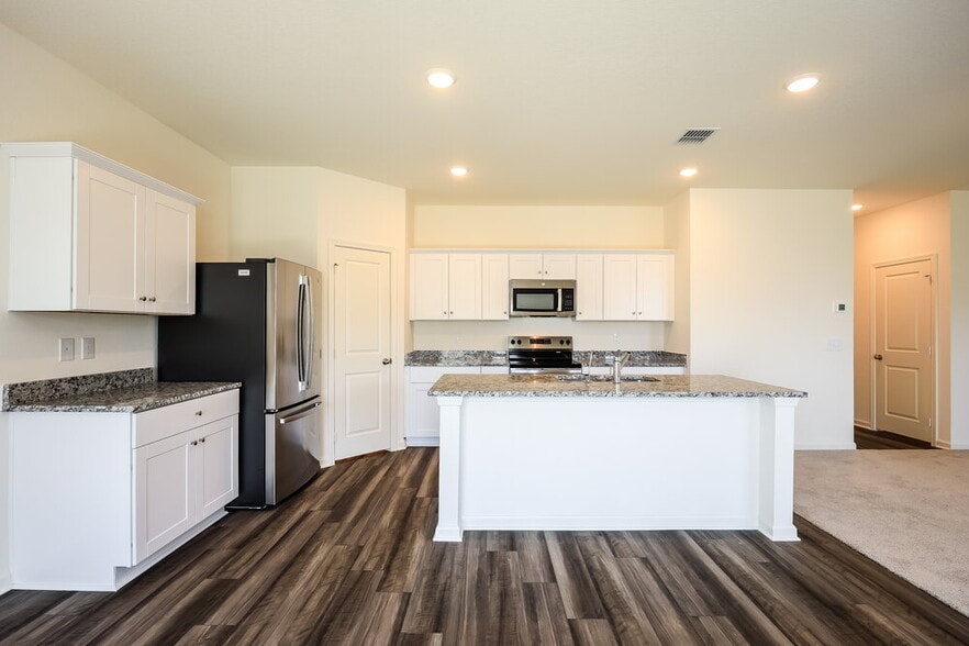 Building Photo - 5539 Bluebell Mdw