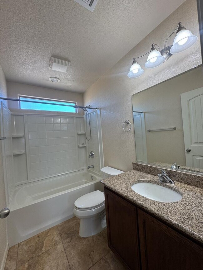 Building Photo - 1258 Questa Ct