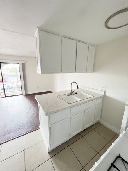 Building Photo - 101 W Canada