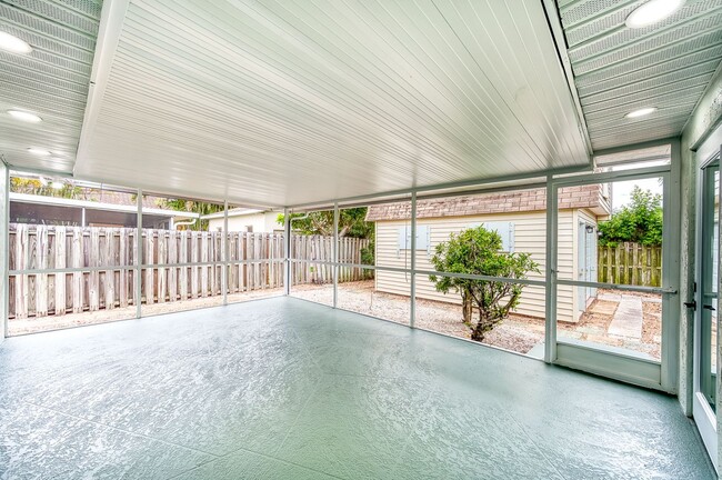 Building Photo - Naples Park - 3 Bedroom, 2 Bathroom - Annu...