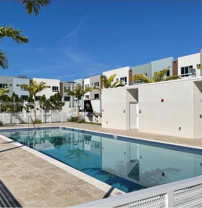 Building Photo - 8508 NW 141st Terrace