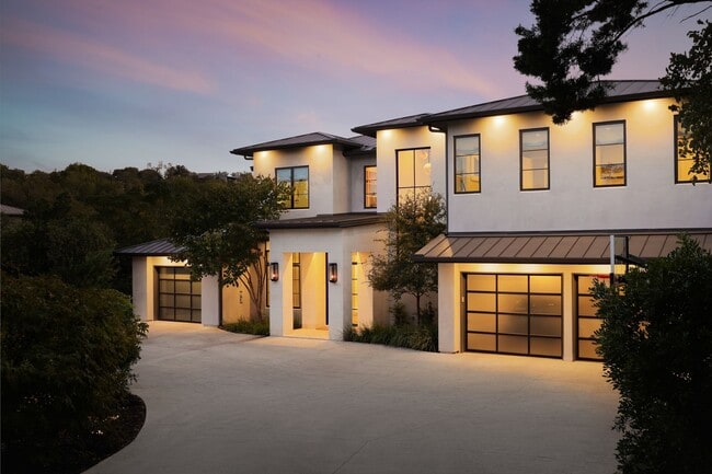 Building Photo - 101 Stratford Reserve Pl