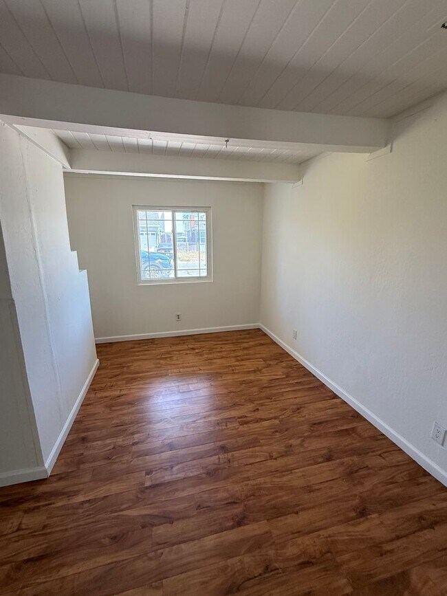 Building Photo - $3,700 / 4 BR - Comfortable 3-Bedroom Fremont Rental in Prime East Bay Location!