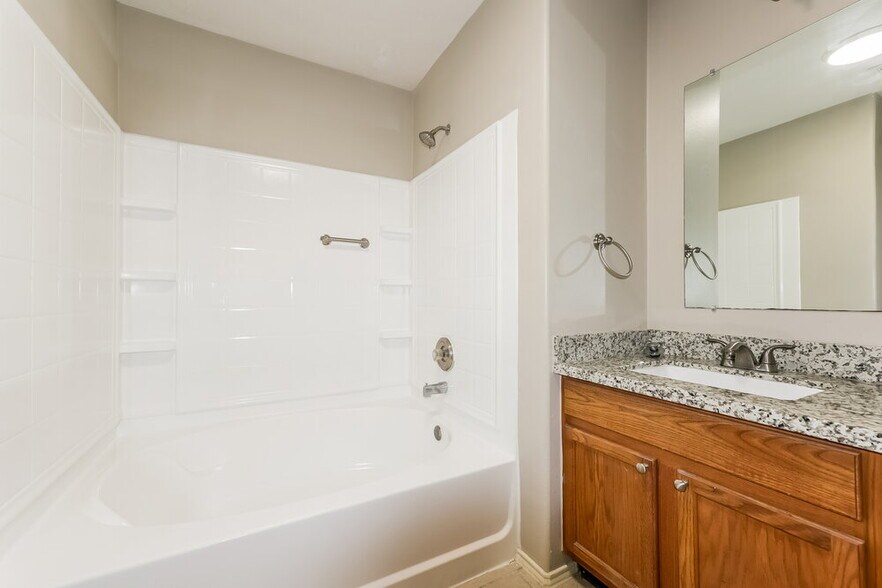 Building Photo - 4931 Winding View Ln
