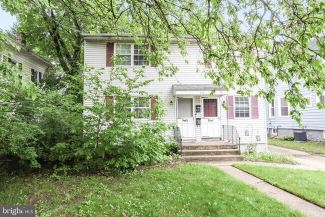 Building Photo - 430 Richey Ave