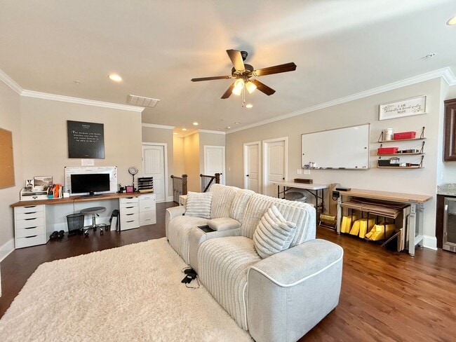 Building Photo - Luxurious 3BD, 4BA Raleigh Townhome with a Bonus Sunroom, Jacuzzi, and Large Upstairs Loft within...