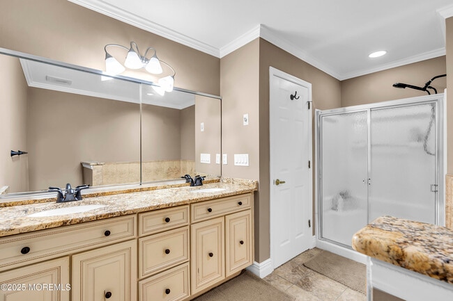 Building Photo - 203 Muskflower Ct