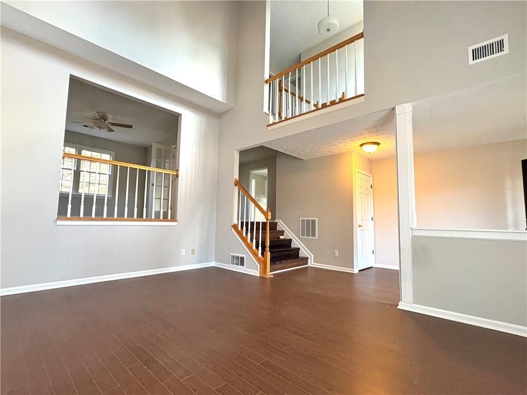 Building Photo - 1505 Yorktown Dr NW